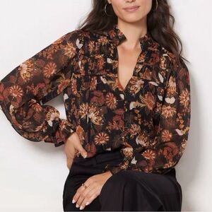 Evereve chiffon blouse with built in cami Women’s size XL